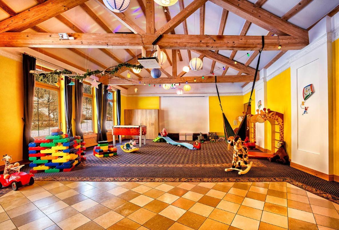 Familotel Bavaria Pfronten-Familien Hotel-Alles Inklusive Konzept Екстериор снимка